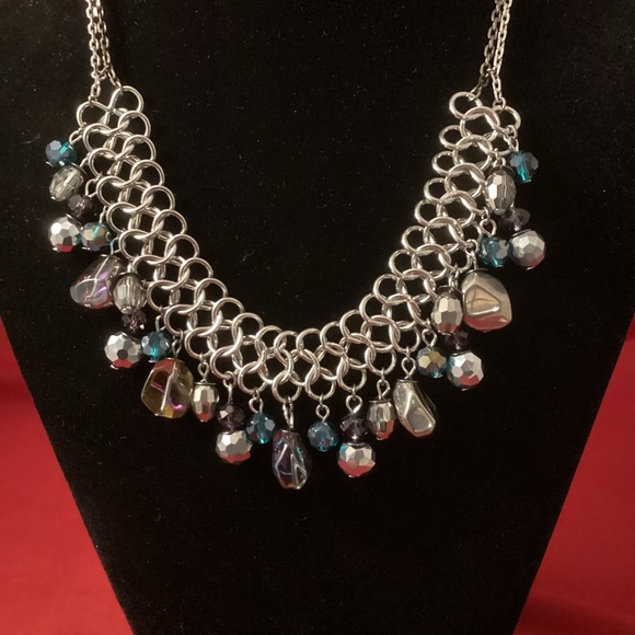 Silver tone with glass beads necklace - Picture 2 of 7
